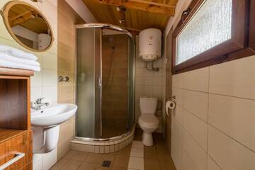 Фото номера Шале с одной спальней Отель Rytebłota Resort &amp; Spa г. Zbiczno 4