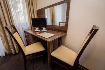 Фото номера Стандартный двухместный номер с 1 кроватью Отель Rytebłota Resort &amp; Spa г. Zbiczno 8